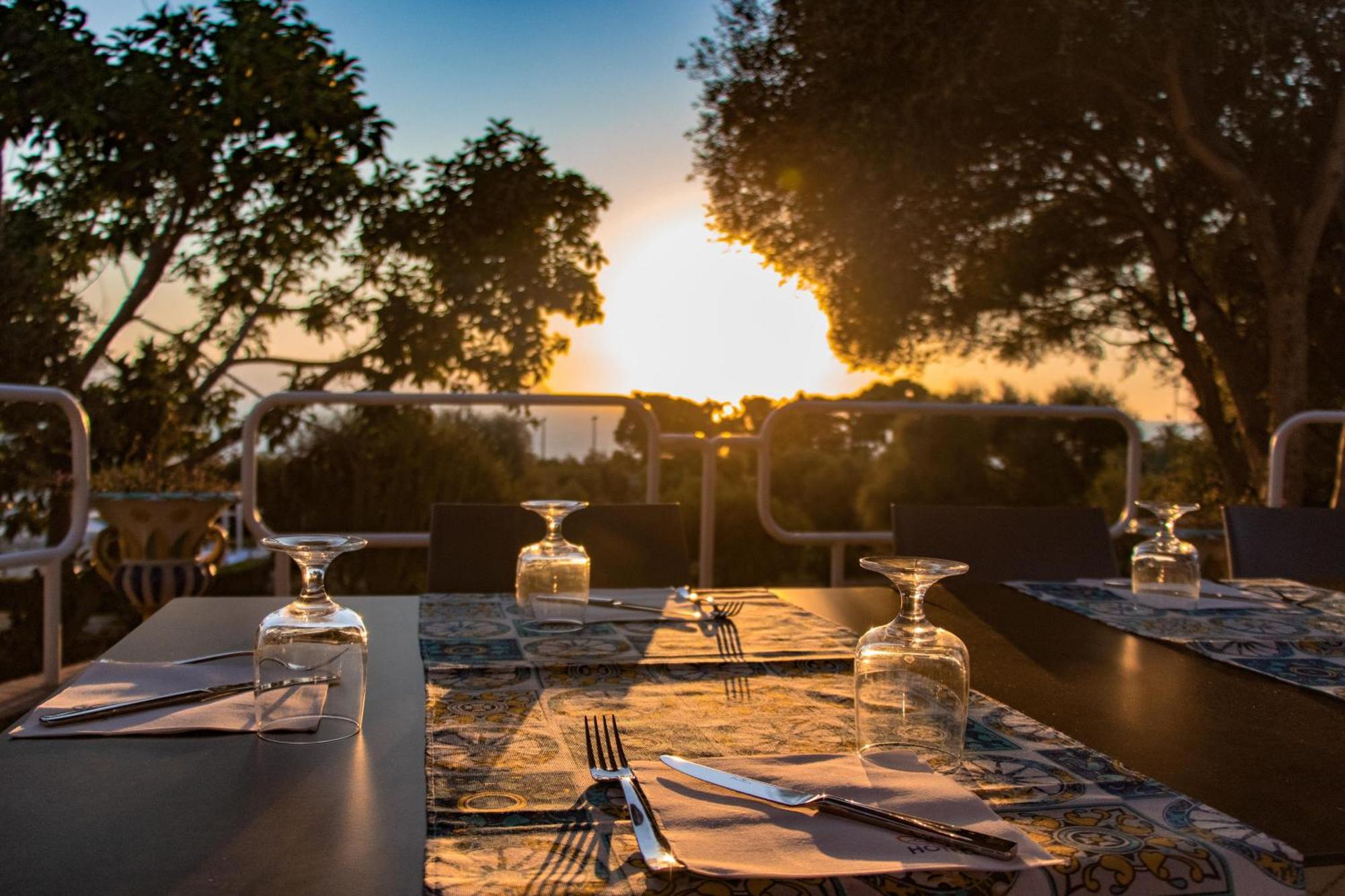 Cdshotels Terrasini - Citta Del Mare Exterior photo